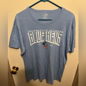 Unisex University of Delaware, Blue Hens T-shirt size Large
